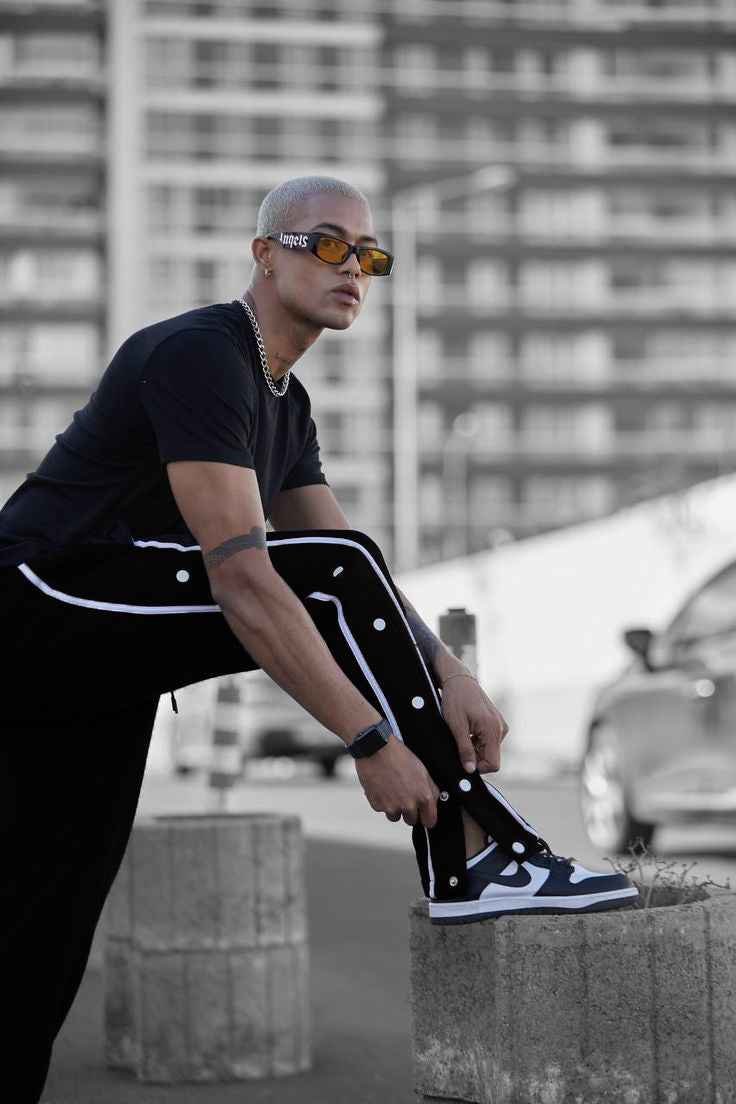 Manfinity Men Contrast Tape Button Side Drawstring Waist Sweatpants Black - Image 3