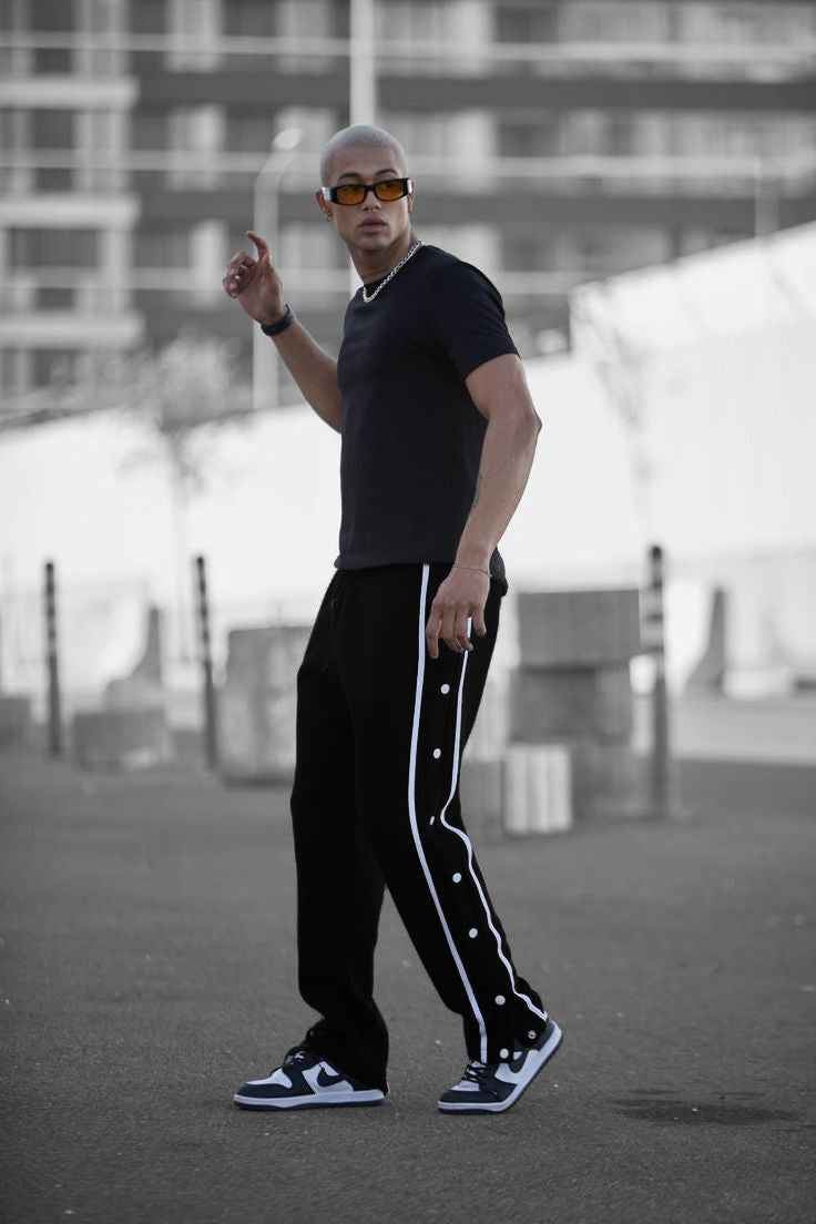 Manfinity Men Contrast Tape Button Side Drawstring Waist Sweatpants Black - Image 4